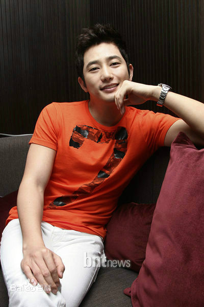 朴施厚(，Park Si Hoo)图册五性感图片图集