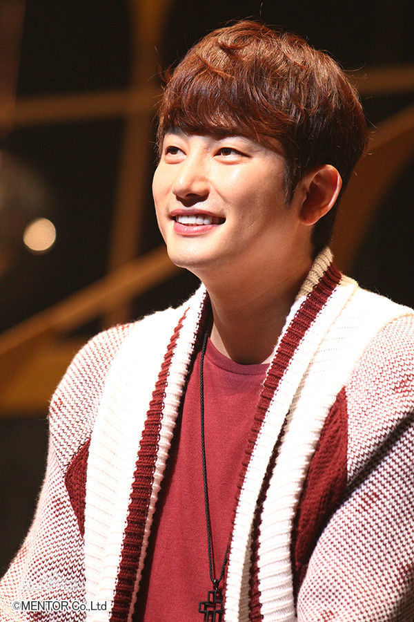 朴施厚(，Park Si Hoo)图册六壁纸壁纸