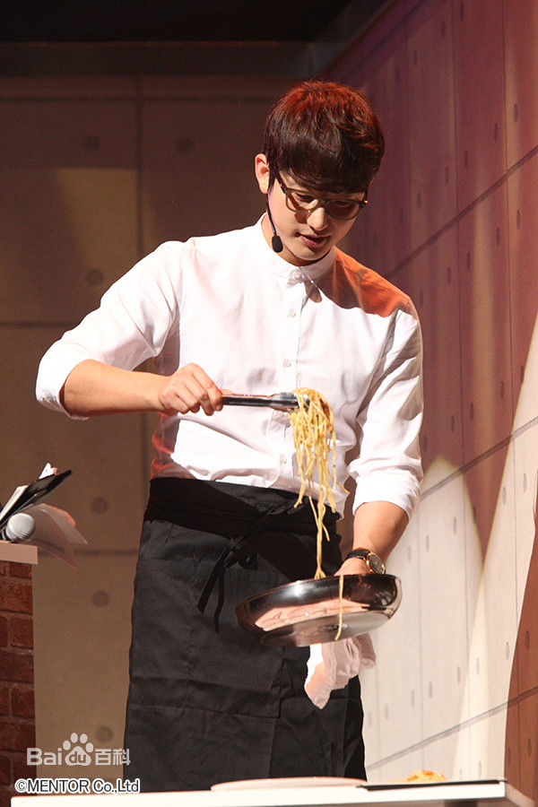 朴施厚(，Park Si Hoo)图册六壁纸壁纸