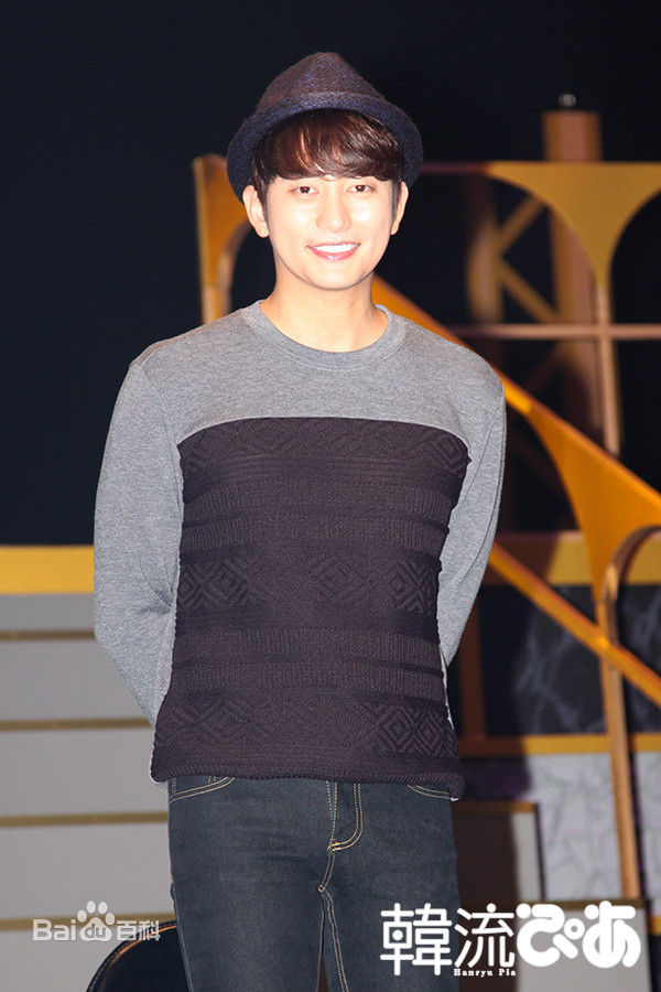 朴施厚(，Park Si Hoo)图册六壁纸壁纸