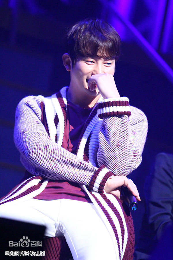 朴施厚(，Park Si Hoo)图册六壁纸壁纸