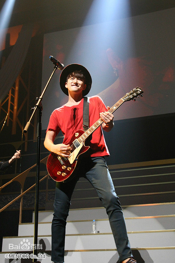 朴施厚(，Park Si Hoo)图册六壁纸壁纸