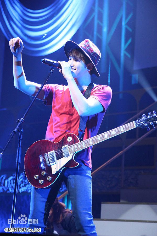 朴施厚(，Park Si Hoo)图册六壁纸壁纸