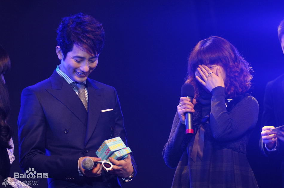 朴施厚(，Park Si Hoo)20110226上海FM图册性感图片壁纸