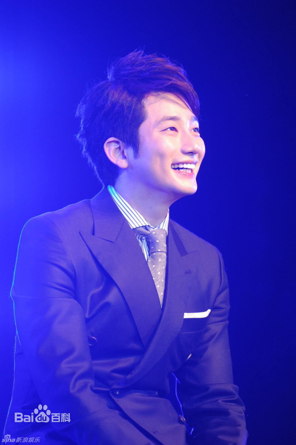 朴施厚(，Park Si Hoo)20110226上海FM图册性感图片壁纸