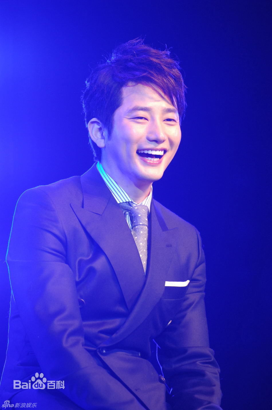 朴施厚(，Park Si Hoo)20110226上海FM图册性感图片壁纸