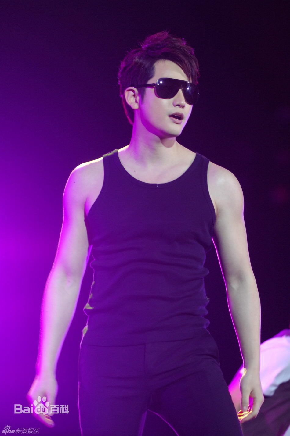 朴施厚(，Park Si Hoo)20110226上海FM图册性感图片壁纸