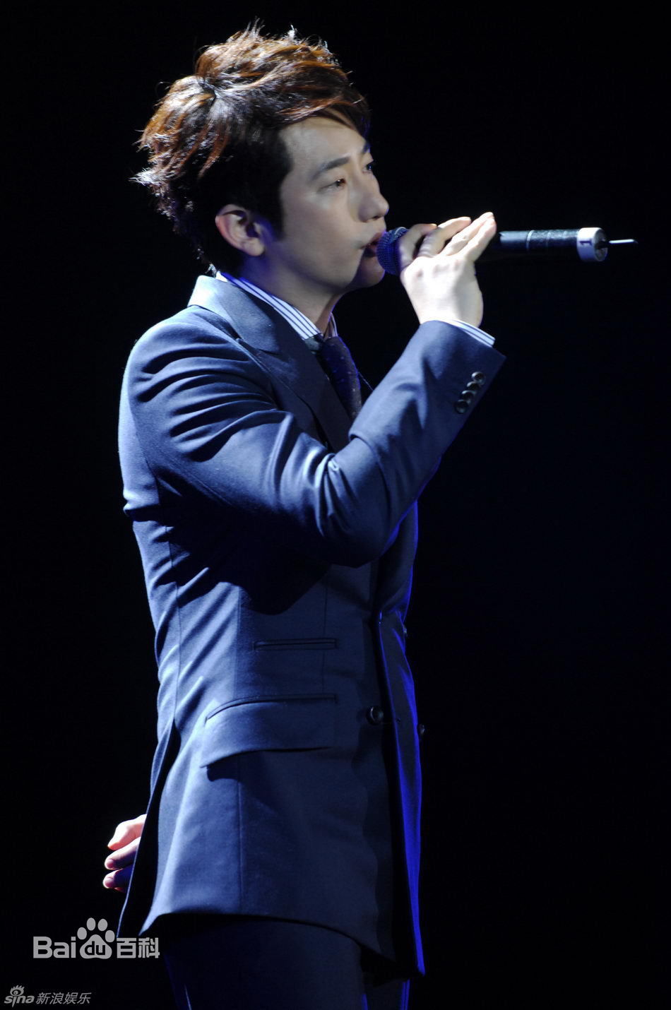 朴施厚(，Park Si Hoo)20110226上海FM图册性感图片壁纸