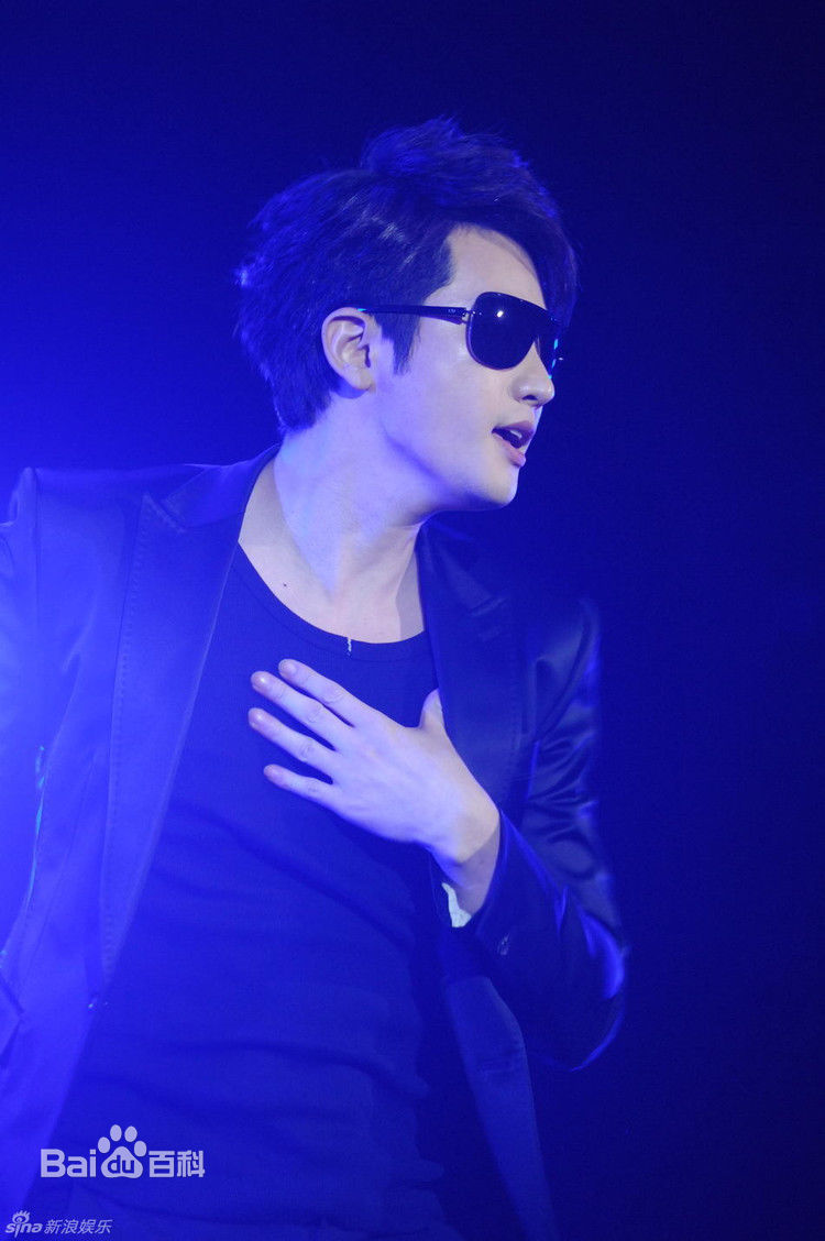 朴施厚(，Park Si Hoo)20110226上海FM图册性感图片壁纸