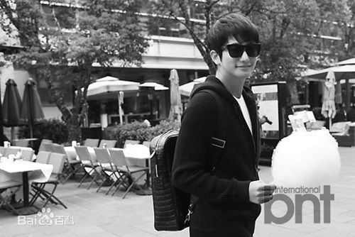 朴施厚(，Park Si Hoo)201401上海行图册素颜照相册