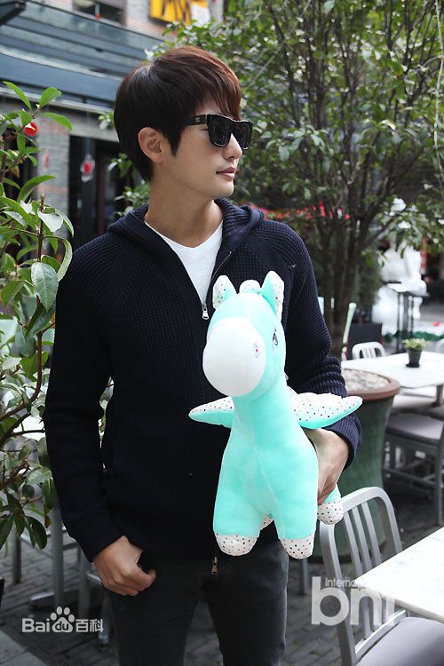 朴施厚(，Park Si Hoo)201401上海行图册素颜照相册