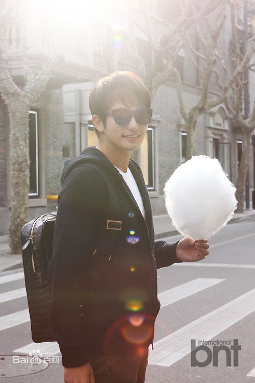 朴施厚(，Park Si Hoo)201401上海行图册素颜照相册