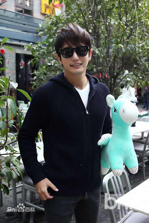朴施厚(，Park Si Hoo)201401上海行图册素颜照相册