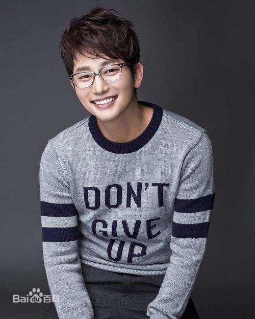 最新朴施厚(，Park Si Hoo)性感图片