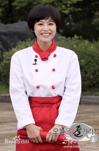 李英雅(Lee Young A)在《面包王金卓求》记者恳谈会中的