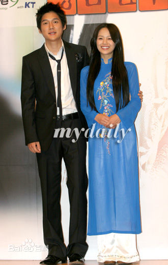 李英雅(Lee Young A) 新闻专访生活照相册