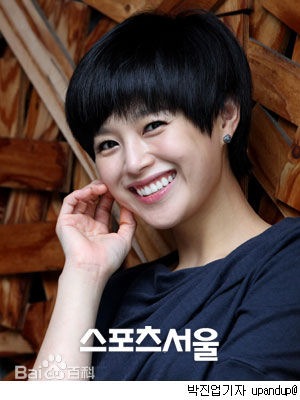 李英雅(Lee Young A) 新闻专访生活照相册