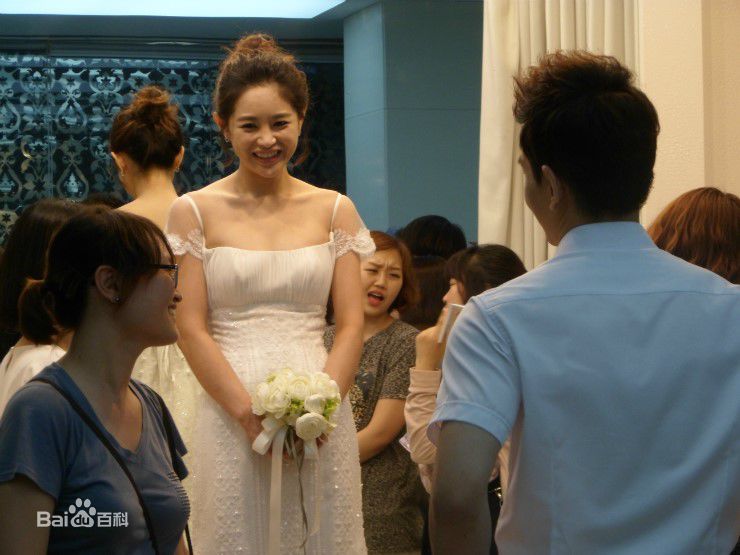 李英雅(Lee Young A)《树木葬》精选剧照