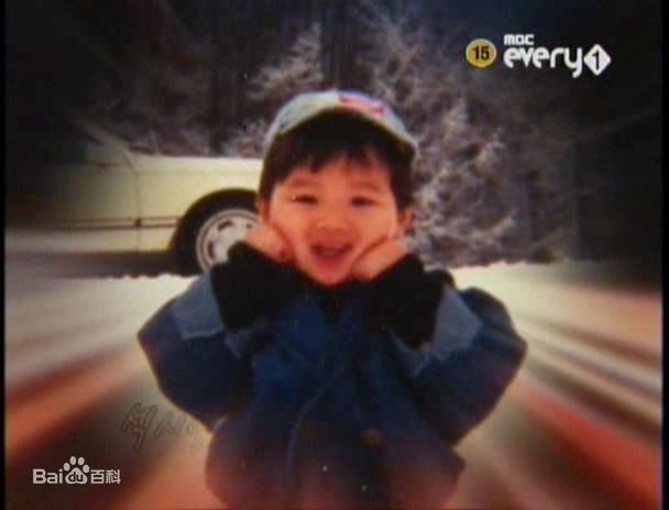 张根硕(，Jang Keun Suk（Jang Geun Suk）)童年性感图片壁纸