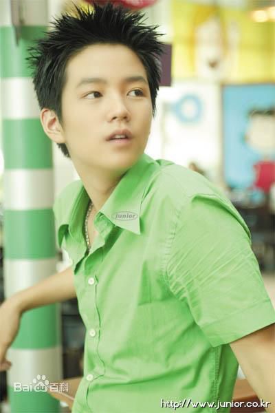 张根硕(，Jang Keun Suk（Jang Geun Suk）)童年性感图片壁纸