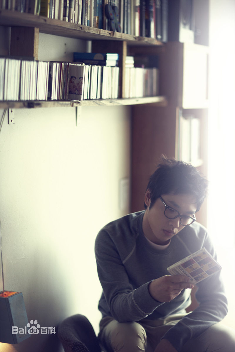 李硕薰（正确汉字名）(，Lee Seok Hoon)专辑素颜照相册