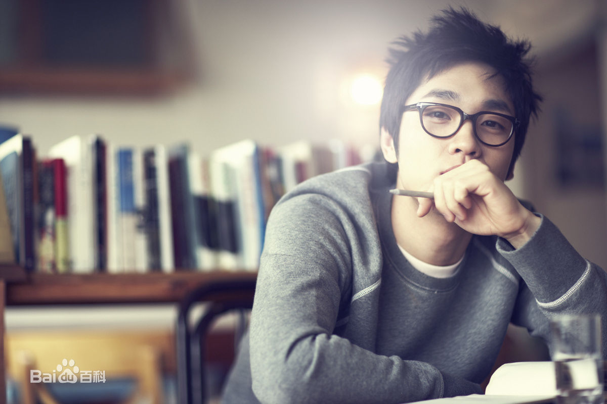 李硕薰（正确汉字名）(，Lee Seok Hoon)专辑素颜照相册