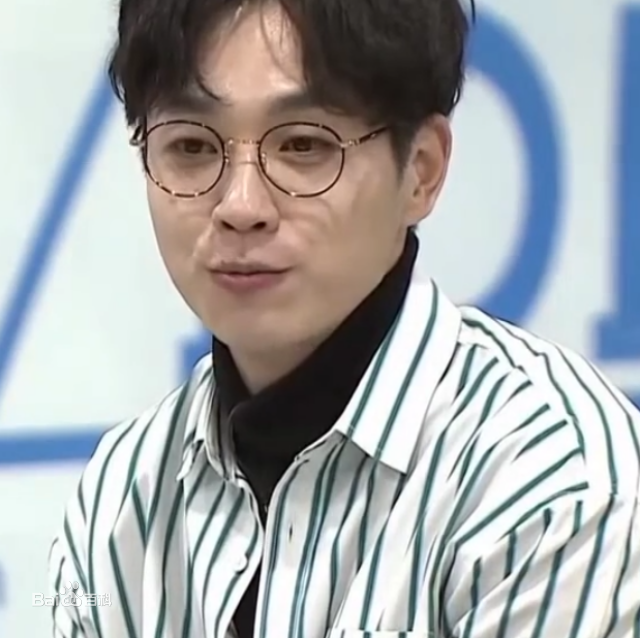 李硕薰（正确汉字名）(，Lee Seok Hoon)Produce 101 第二季壁纸壁纸