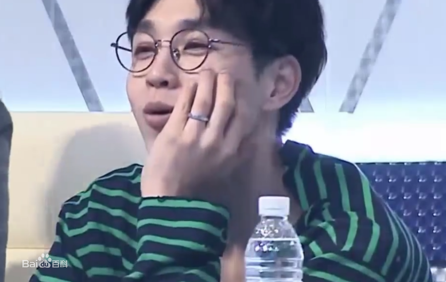 李硕薰（正确汉字名）(，Lee Seok Hoon)Produce 101 第二季壁纸壁纸