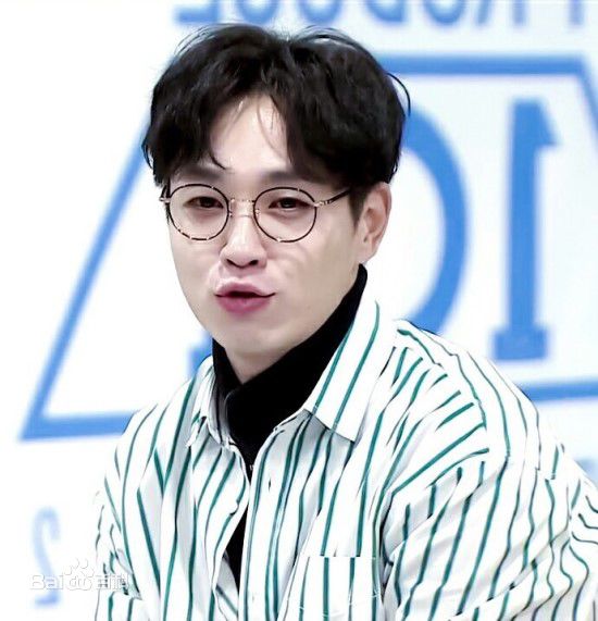 李硕薰（正确汉字名）(，Lee Seok Hoon)Produce 101 第二季壁纸壁纸