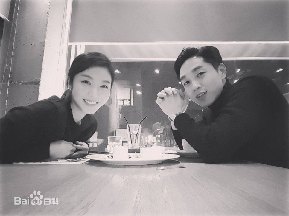 李硕薰（正确汉字名）(，Lee Seok Hoon)李硕薰生活照相册