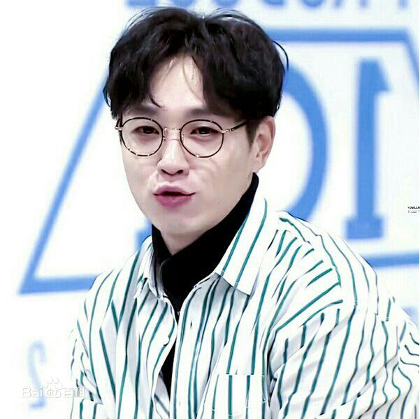 李硕薰（正确汉字名）(，Lee Seok Hoon)PRODUCE101 S2壁纸壁纸