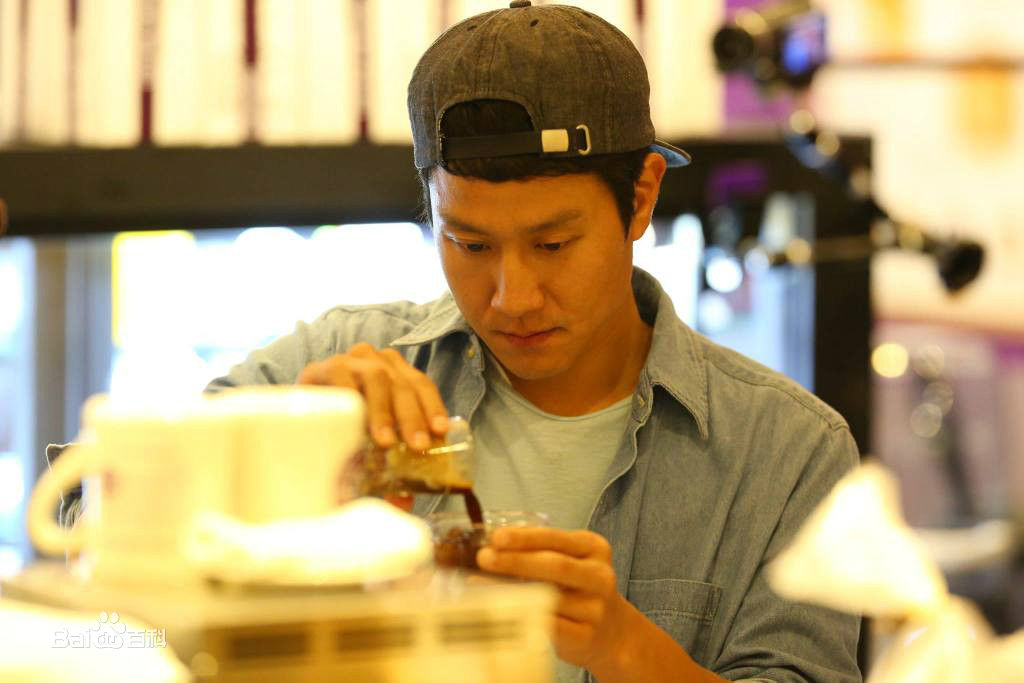 郑宇(JUNG WOO，チョンウ)SKT电讯广告性感图片图集