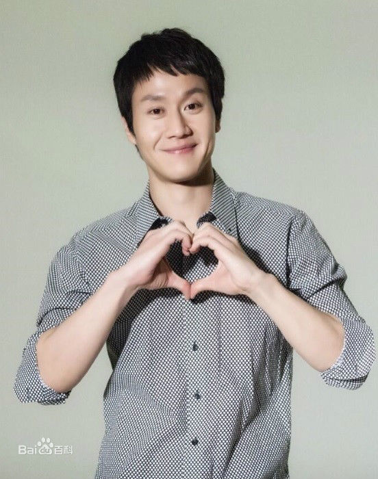 郑宇(JUNG WOO，チョンウ)生活照图片图册