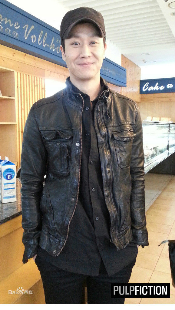 郑宇(JUNG WOO，チョンウ)生活照图片图册