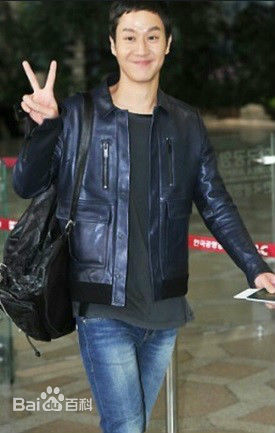 郑宇(JUNG WOO，チョンウ)生活照图片图册