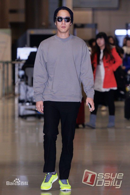 郑宇(JUNG WOO，チョンウ)活动照前后照片