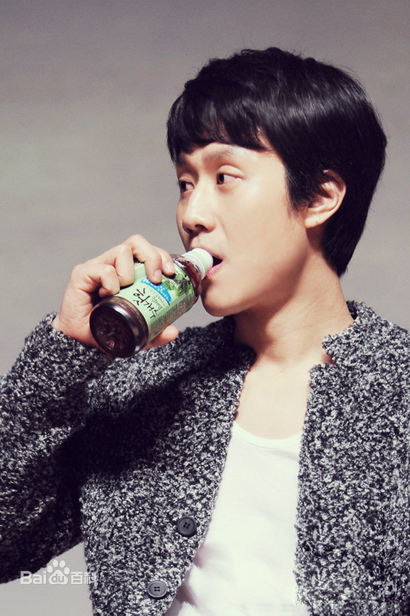 郑宇(JUNG WOO，チョンウ)活动照前后照片