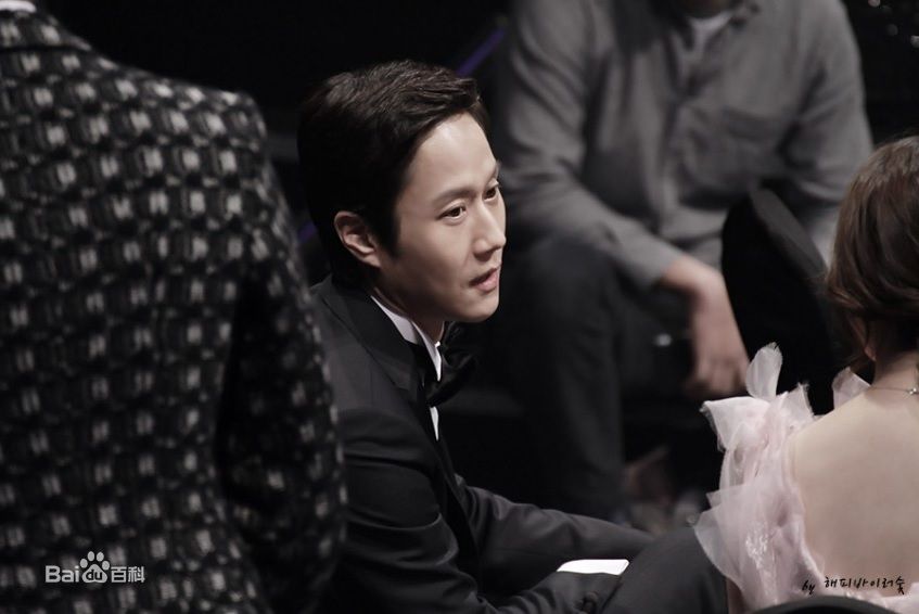 郑宇(JUNG WOO，チョンウ)活动照前后照片