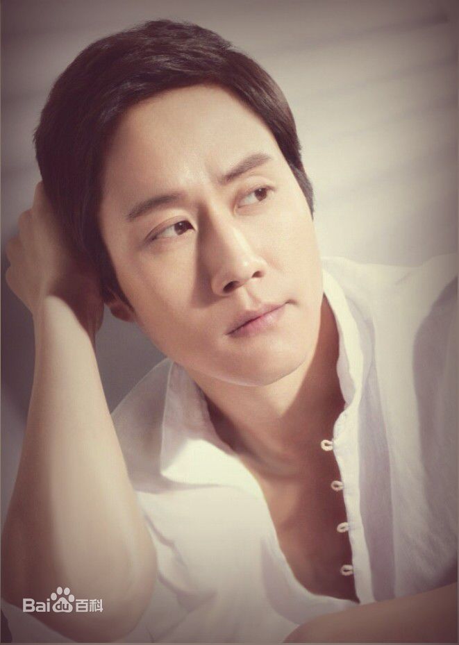 郑宇(JUNG WOO，チョンウ)广告代言图片图册