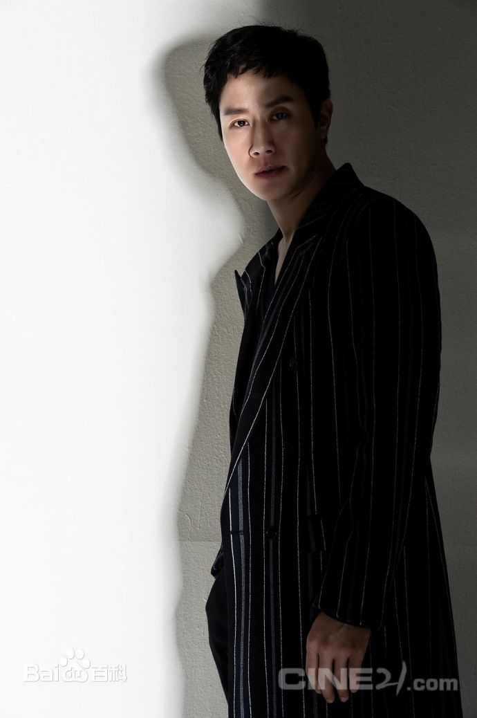 郑宇(JUNG WOO，チョンウ)最全杂志画报相册