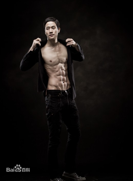 郑宇(JUNG WOO，チョンウ)最全杂志画报相册