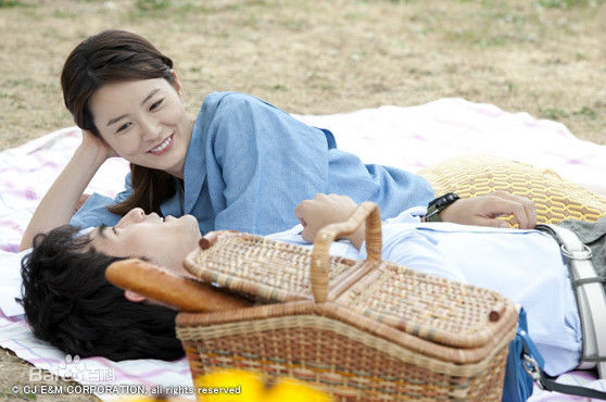 高清郑裕美(Jung yumi)在《需要浪漫2012》中的图册