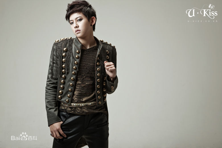 申东浩()专辑靓照图册