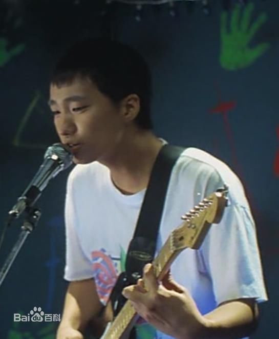 朴海日(, Park hae il)在威基基兄弟中的最优质剧照