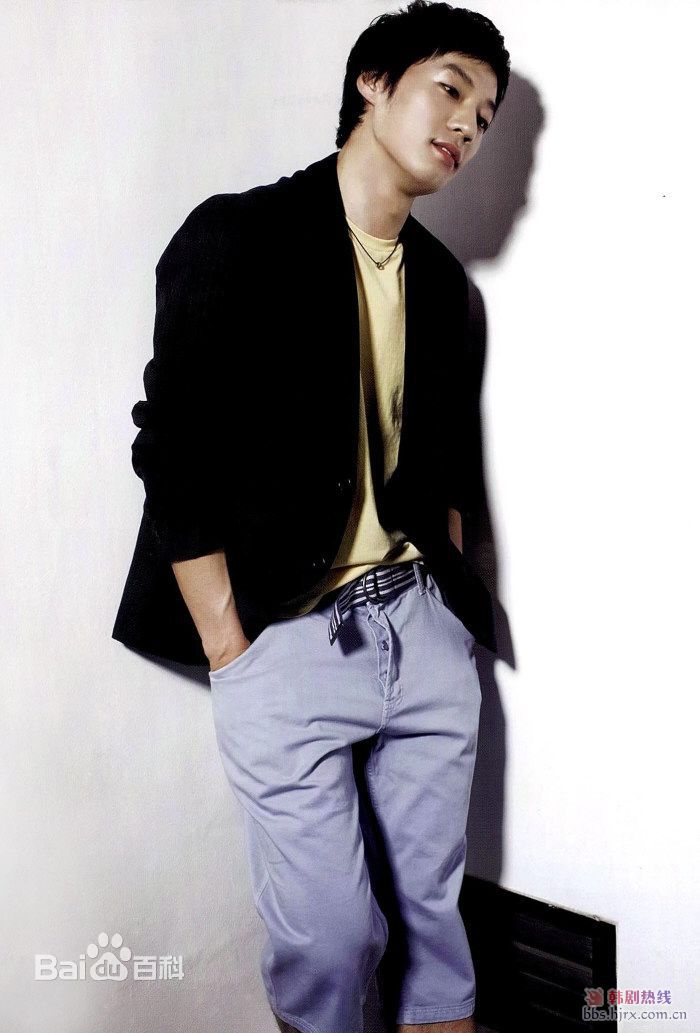 最新李天熙(，Lee Cheon Hee)性感图片