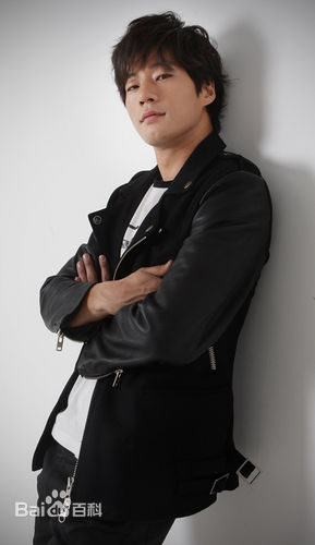 最新李天熙(，Lee Cheon Hee)性感图片