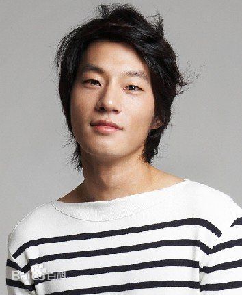 最新李天熙(，Lee Cheon Hee)性感图片