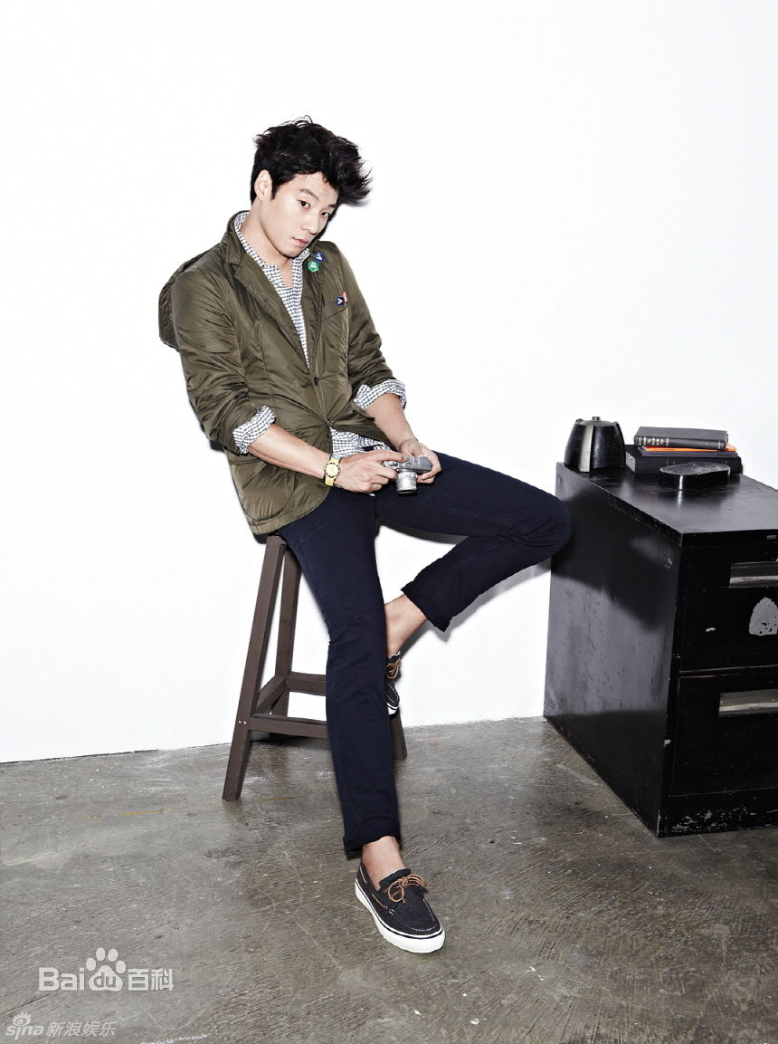 李天熙(，Lee Cheon Hee)精彩图册