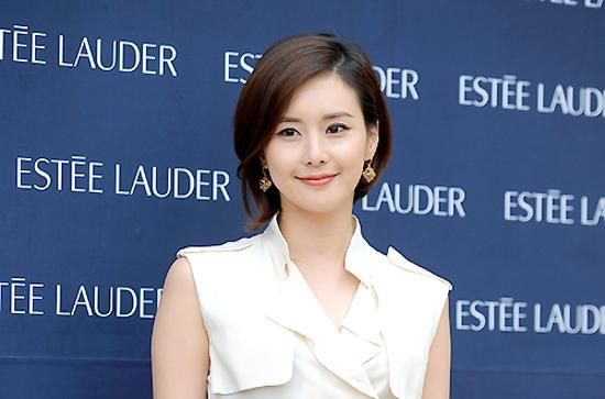 最全崔贞允( Choi Jeong-Yun)壁纸