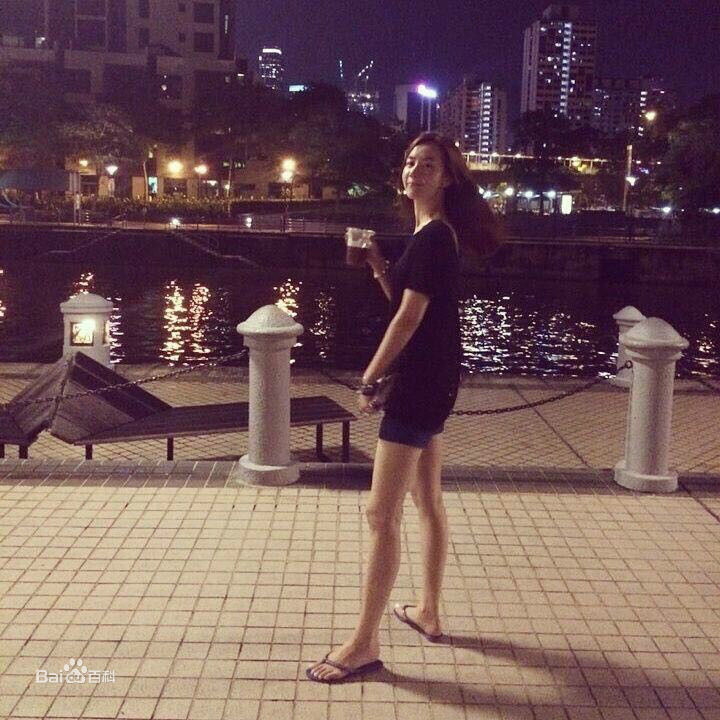 金有美()生活照图片图册